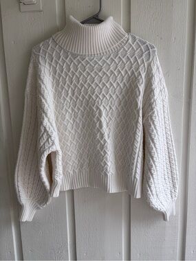 Elie Tahari Cream Cable-Knit Turtleneck Sweater